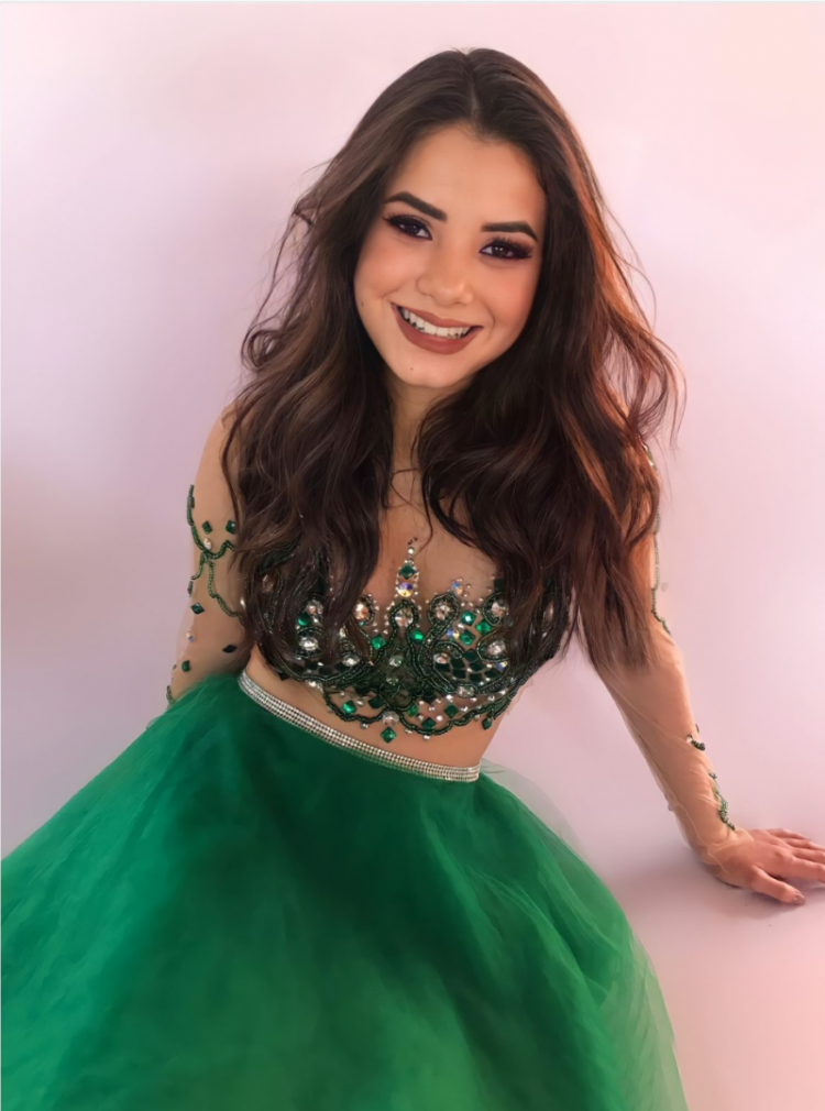 Adolescente de 13 anos do oeste do Paraná é eleita mais linda do mundo