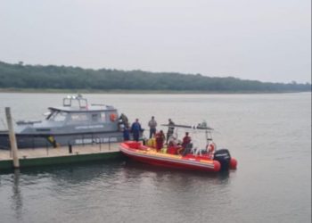 Blindado Guarani afunda durante treinamento no Lago de Itaipu