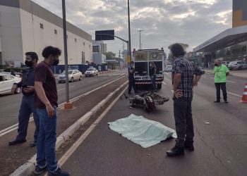 Foztrans simula acidente de trânsito na Avenida Costa e Silva