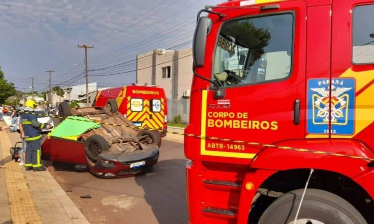 MILAGRE, SORTE OU CIÊNCIA? Bombeiros de Foz se surpreendem com acidente sem feridos graves