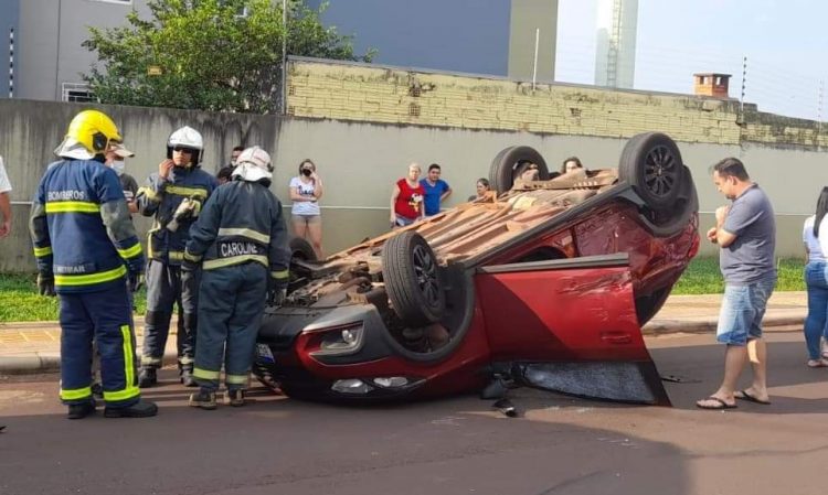 MILAGRE, SORTE OU CIÊNCIA? Bombeiros de Foz se surpreendem com acidente sem feridos graves