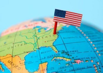 EUA exigirão vacinação de pessoas que pedirem visto de residência