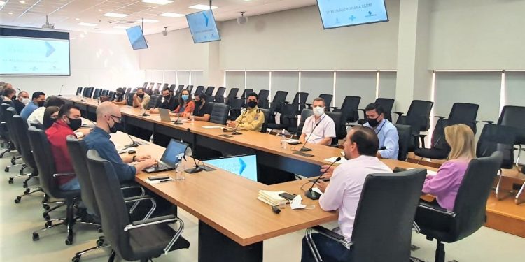 Estudo do Observatório Social norteará ações para aumentar número de empresas iguaçuenses em licitações