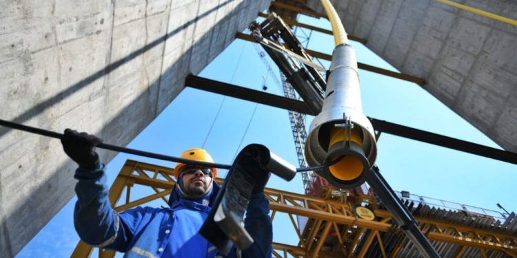 Primeiros cabos são instalados no lado paraguaio da Ponte da Integração