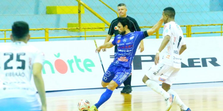 Foz Cataratas recebe o Laranjeiras Futsal na sexta, 03