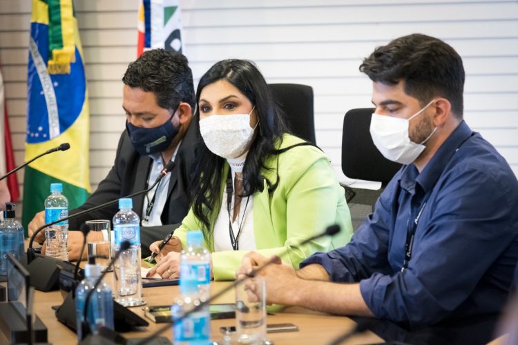 Itaipu reforça compromisso com a população em encontro inédito com vereadores de Foz