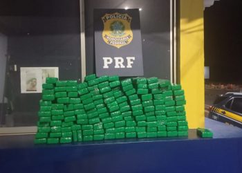 99 kg de maconha é apreendido em posto de fiscalização da PRF de Santa Terezinha de Itaipu