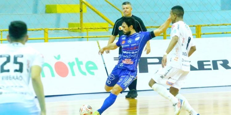 Sexta (17) o Foz Caratas Futsal conta com público para torcer na estreia da Liga Futsal Paraná