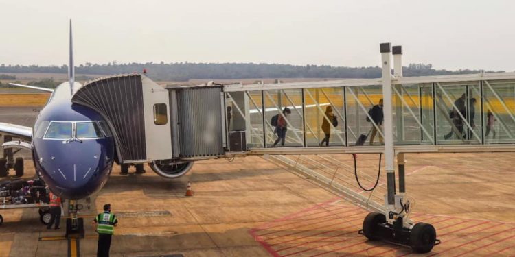 Foz do Iguaçu vai integrar programa Voe Paraná
