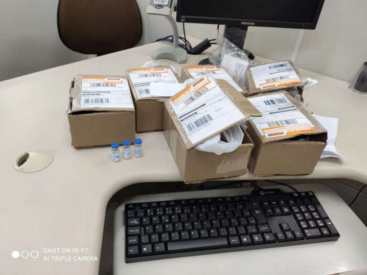 Polícia Federal prende mulher em flagrante fazendo contrabando pelo correio