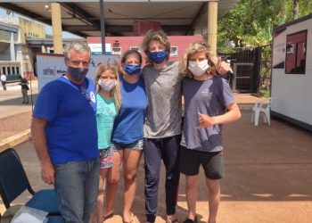 Família argentina é primeira a passar pela Ponte Tancredo Neves após 18 meses fechada