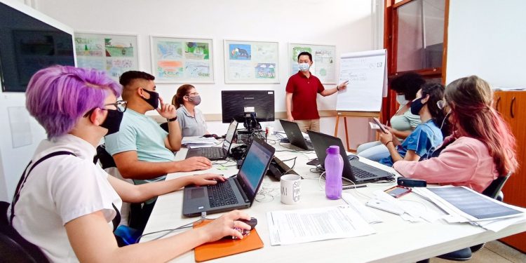 Capacita Foz já beneficia 1.250 profissionais de Foz do Iguaçu