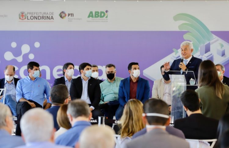 Rua de Londrina recebe tecnologias desenvolvidas pelo PTI e se torna referência nacional em cidades inteligentes