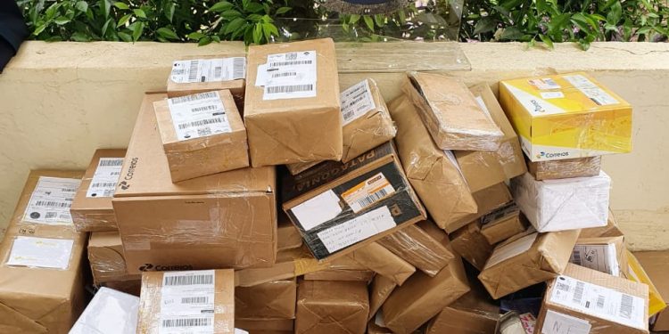 correios-remessas-postais-receita