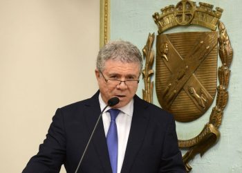 Empresário, esposa e 3 filhos estão entre as vítimas de queda de avião