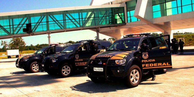 Traficante da lista vermelha da Interpol, preso no Paraguai, é expulso para o Brasil