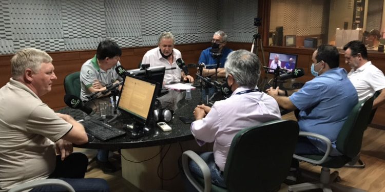 Rádio Cultura promove debate sobre o transporte coletivo de Foz do Iguaçu