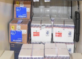 Novas doses da vacina contra a Covid-19 chegam no Paraná amanhã