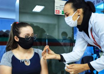 57% dos paranaenses estão vacinados com a segunda dose da vacina contra Covid