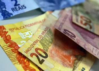 Trabalhadores nascidos em agosto podem sacar auxílio emergencial