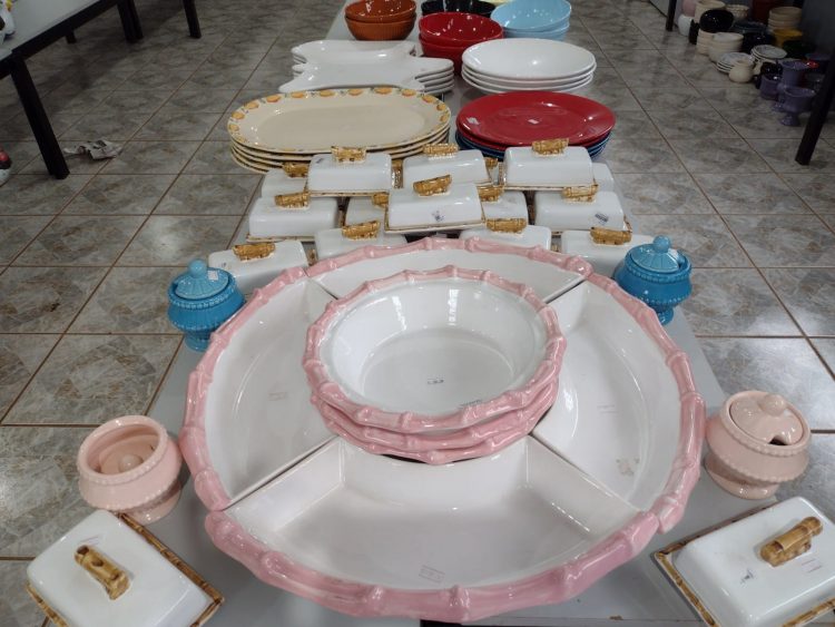 Feira de Louça da APAE começa nesta sexta-feira