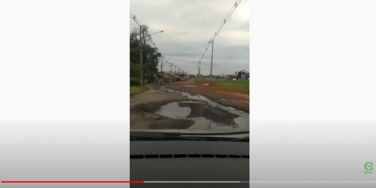 Morador reclama da situação da Rua Olímpio Rafagnin, entrada de Foz do Iguaçu