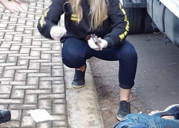 Idoso de 85 anos troca tiros com assaltantes fica ferido e possível assaltante é encontrado morto