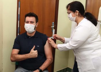 Secretária da Saúde antecipa segunda dose para quem tinha aplicação até o dia 13 de novembro