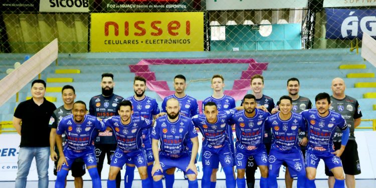 Foz Cataratas Futsal disputa uma vaga na semifinal do campeonato paranaense nessa sexta, 15