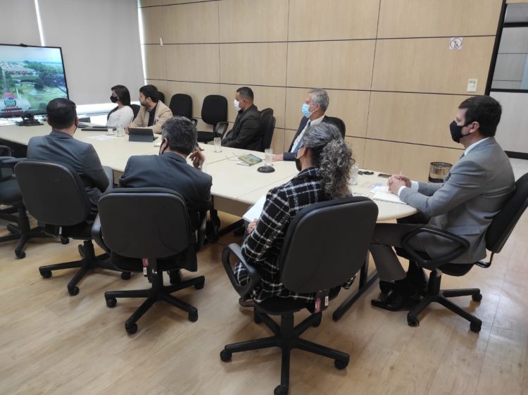 Parque Tecnológico Itaipu e o Ministério da Educação estudam iniciativas inovadoras para a educação