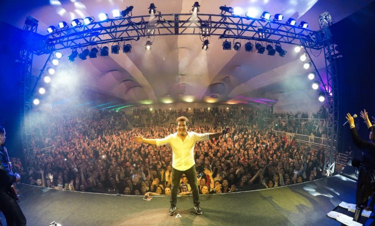 Cantor Daniel será uma das estrelas do Natal de Águas e Luzes de Foz do Iguaçu