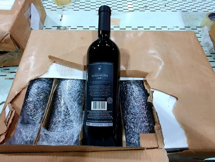 Receita Federal de Foz reteve mais de R$600 mil em remessas postais em operação no norte do estado