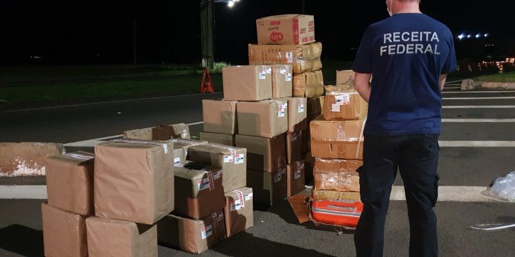 Mercadorias com suspeita de descaminho são retidas pela Receita Federal