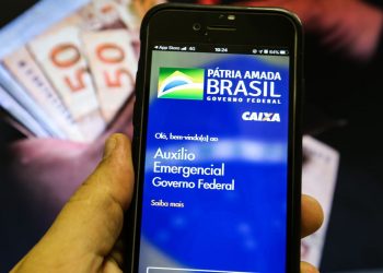 Caixa paga hoje auxílio emergencial a nascidos em outubro e novembro