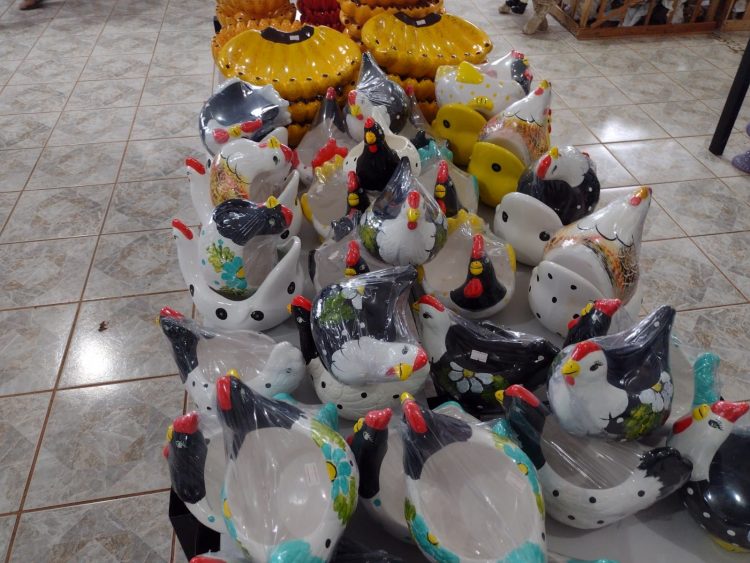 Feira de Louça da APAE começa nesta sexta-feira