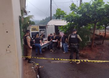 Foragido é morto após esfaquear policial durante cumprimento de mandado