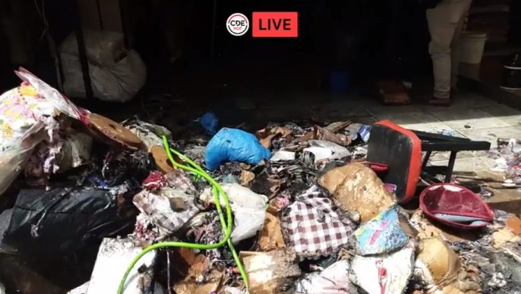 Incêndio em prédio no centro de Cidade do Leste