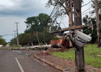 Temporal deixa 120 mil pessoas sem luz em Foz do Iguaçu e STI