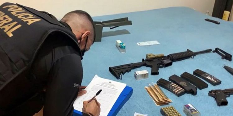 Operação da PF desarticula esquema internacional de tráfico de drogas