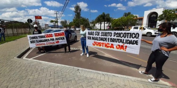 Família pede justiça pela morte de cantora gospel e filho de nove anos no Paraná