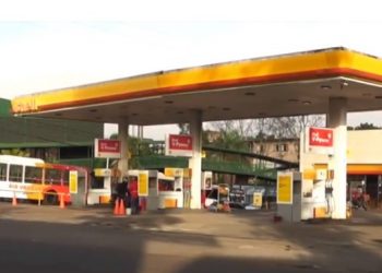 Transportadores de Iguazú pedem fila exclusiva para estrangeiros nos postos de combustíveis