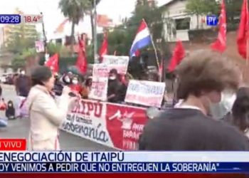 Manifestação no Paraguai exige preço mais alto da energia de Itaipu vendida ao Brasil