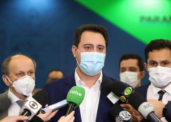 Governador sanciona lei que implementa opção pela educação domiciliar no Paraná