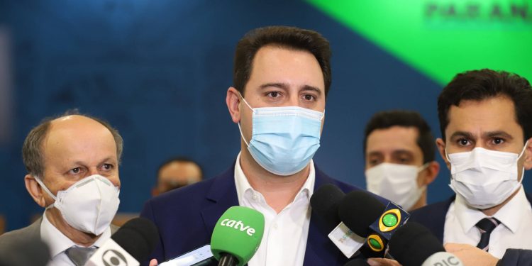 Governador sanciona lei que implementa opção pela educação domiciliar no Paraná