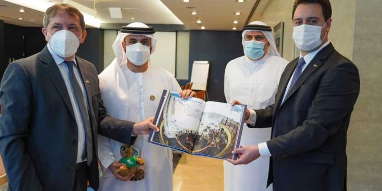 Governador e prefeito articulam voo da Emirates para Foz do Iguaçu