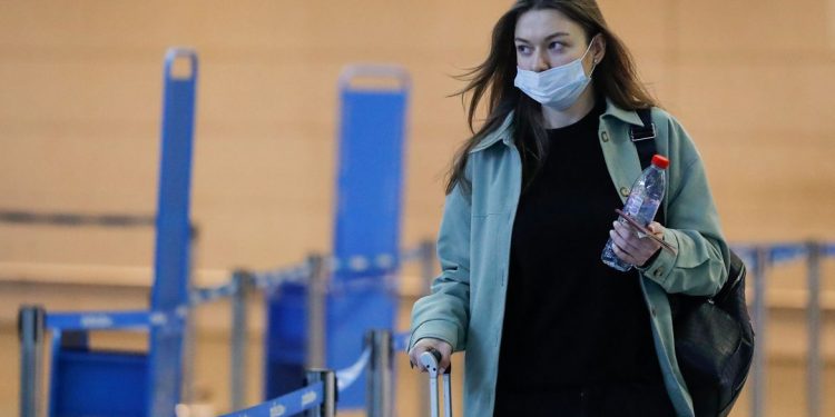 Holanda analisa 61 casos suspeitos de nova variante