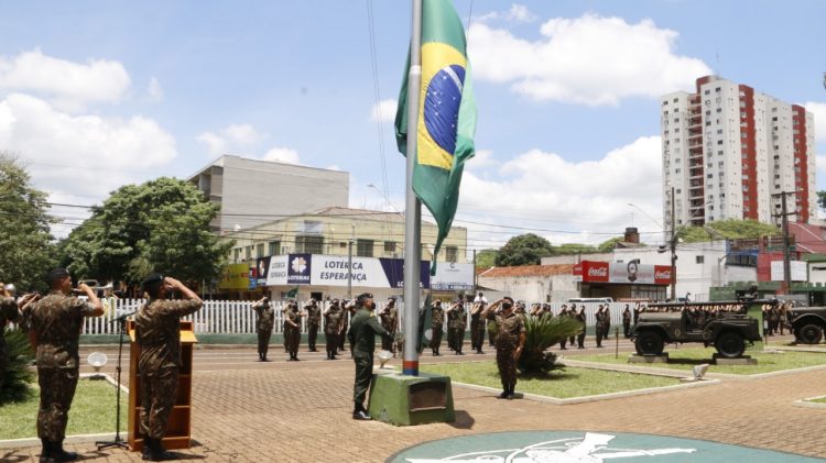 Veja como foi a solenidade pelo Dia da Bandeira no 34º BIMec