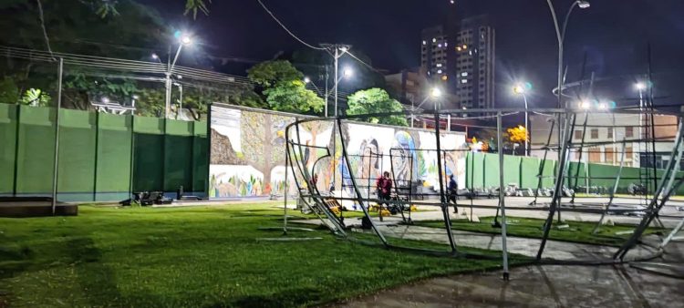 Começa montagem do Natal de Águas e Luzes de Foz do Iguaçu