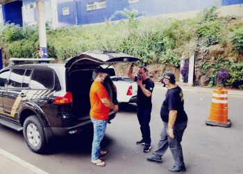 Paraguaio acusado de tráfico de drogas é entregue à Polícia Federal