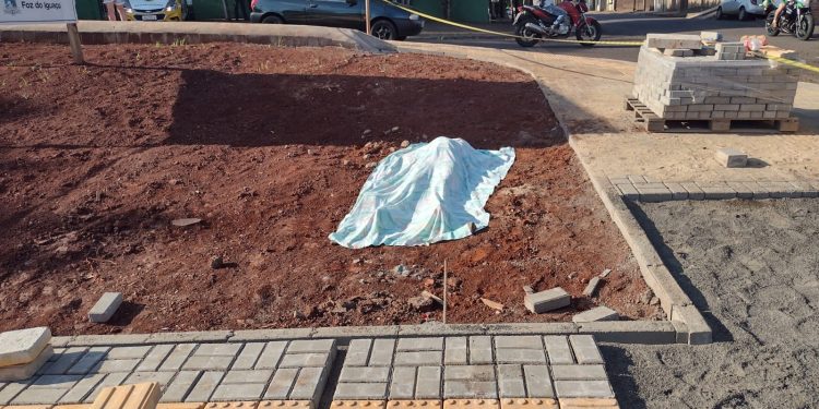 Mulher é encontrada morta à pedradas no Jardim Manaus